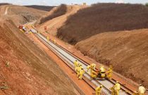 Obra de megaferrovia de 1.200 km que percorre 53 municípios tem previsão de entrega anunciada