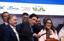 Governo realiza leilões de três portos e prevê investimentos de R$ 226 milhões