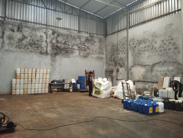 Mapa apreende mais de 1 tonelada de defensivos irregulares e interdita fábrica de fertilizantes em Minas Gerais