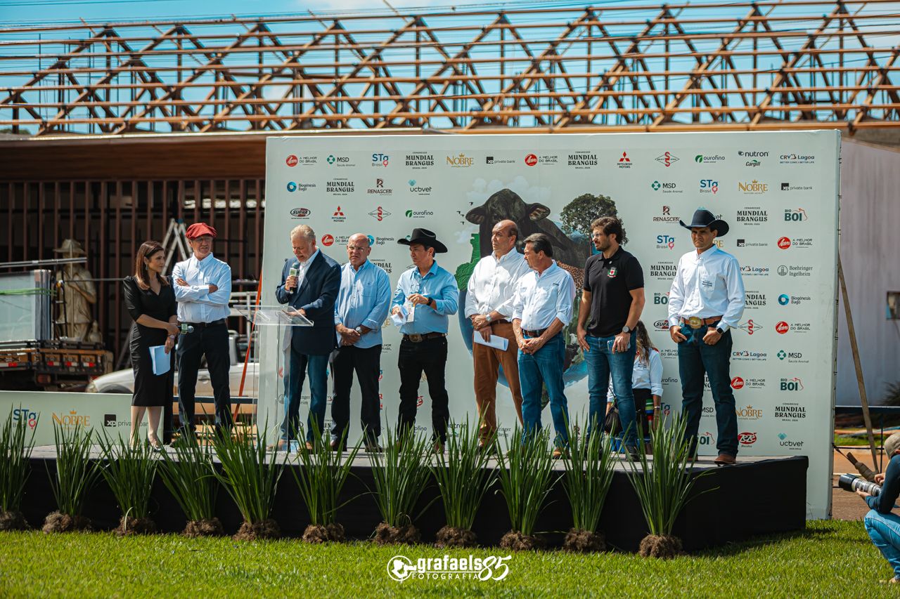Congresso Mundial de Brangus abre programacao em Londrina