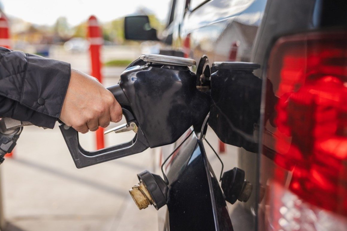 Diesel acelera alta e já supera 19% em março, pressionando custos e anulando efeitos de medidas tributárias, aponta IBPT