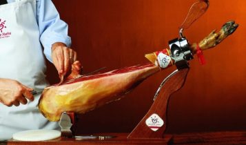 Pernil de ouro: Como a genética do porco ibérico transforma o pasto em iguarias de R$ 30 mil