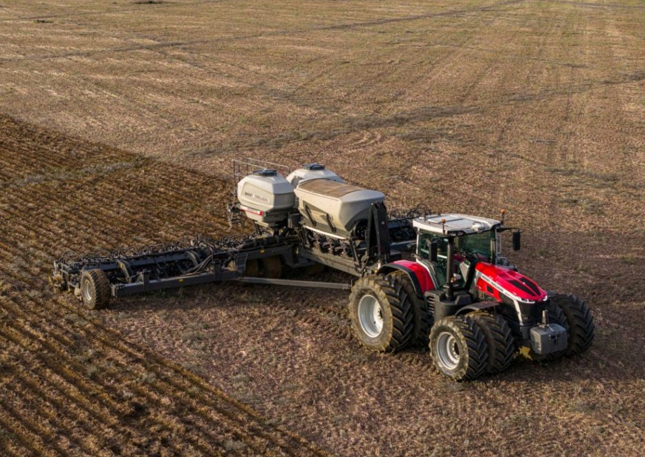 Massey reforça presença no grande agronegócio com aposta em máquinas de alta potência