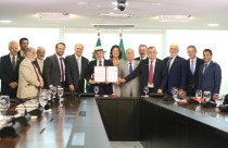 Promulgação do acordo Mercosul-União Europeia abre novas oportunidades para o agro, afirma ministro André de Paula