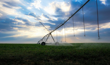 inteligência artificial e IoT para revolucionar a irrigação agrícola