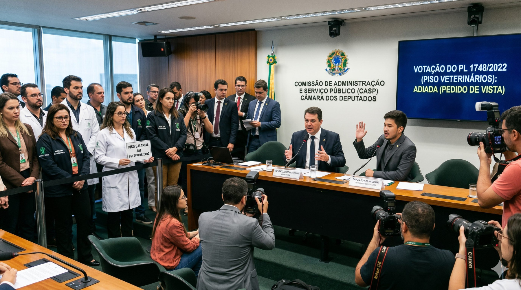 Votação do piso dos veterinários é adiada após pedido de vista; veja os detalhes do projeto