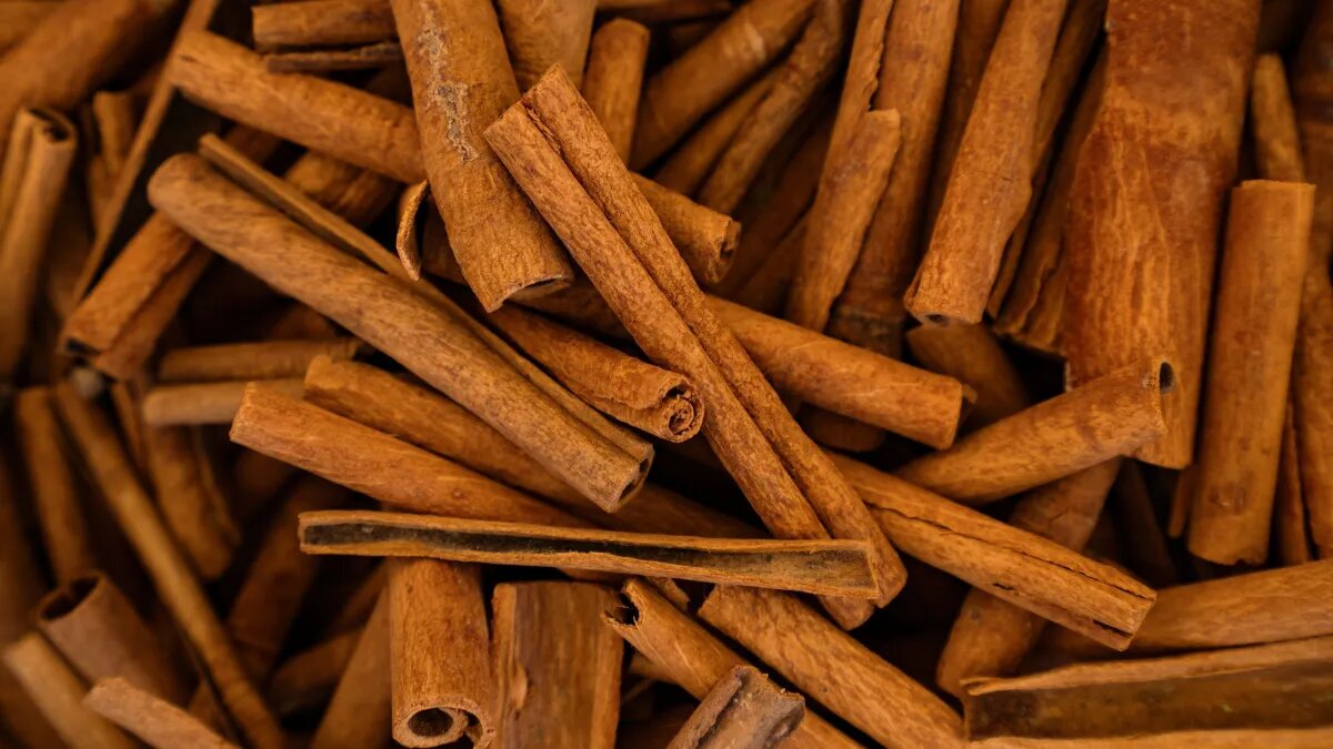 Anvisa determina recolhimento de canela após identificar pelos de roedores