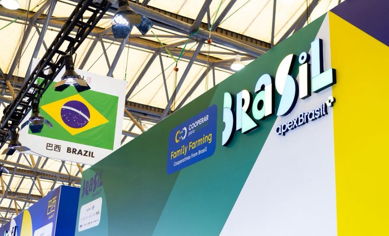 Ministro André de Paula participa da SIAL Xangai e reforça protagonismo do agro brasileiro no mercado chinês