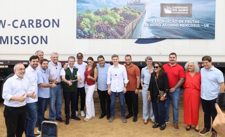 Ministro André de Paula participa de ato simbólico de exportação de uvas com oportunidades abertas pelo Acordo Mercosul-União Europeia