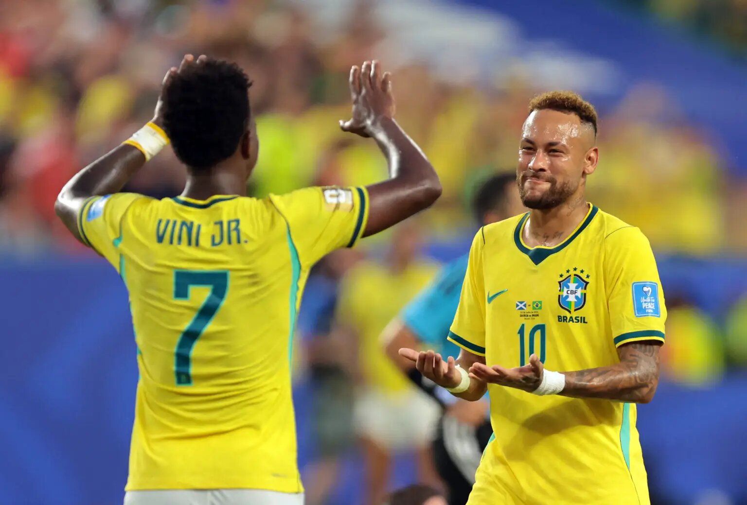 Jogo do Brasil na Copa levanta dúvidas sobre expediente e funcionamento no país